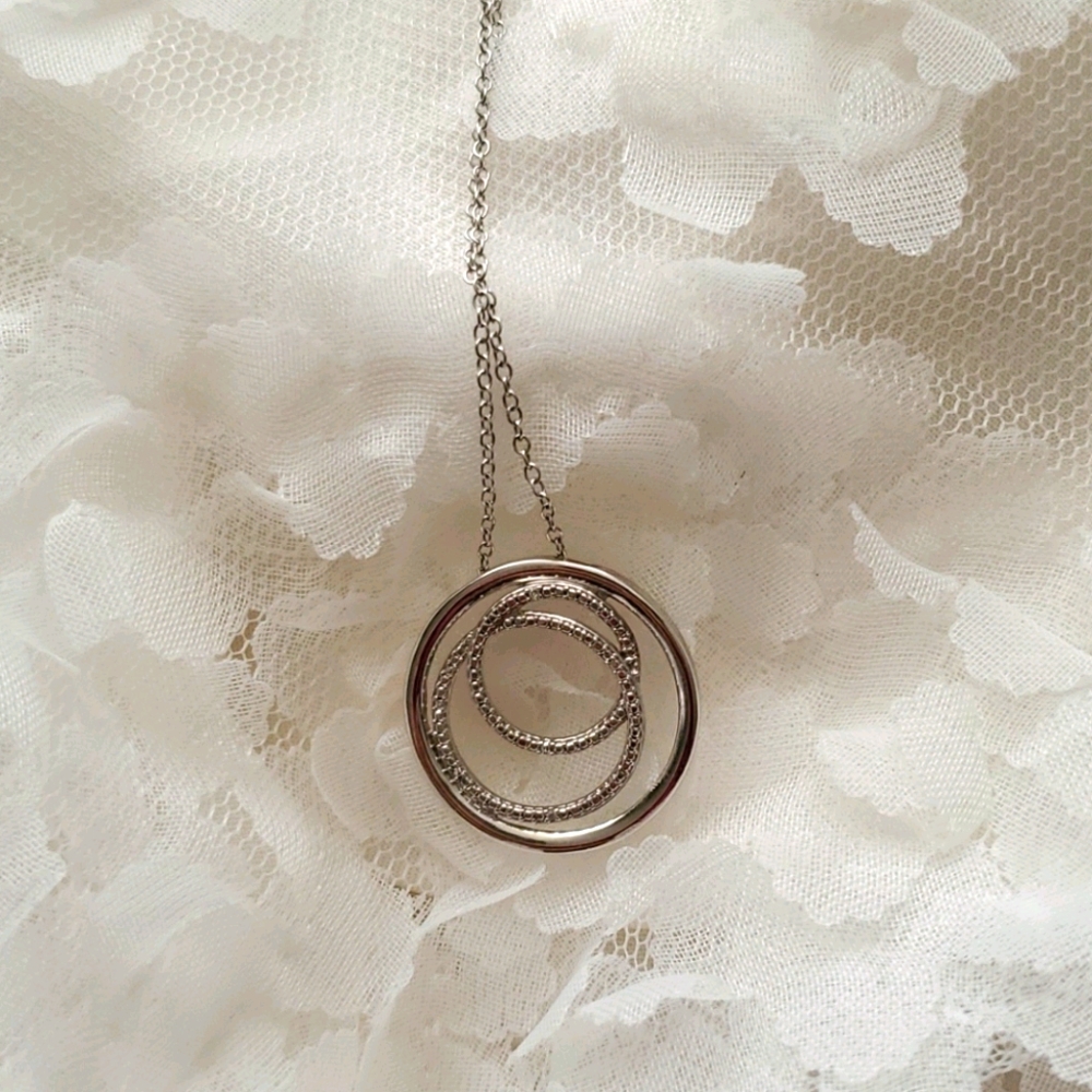 Ss necklace
